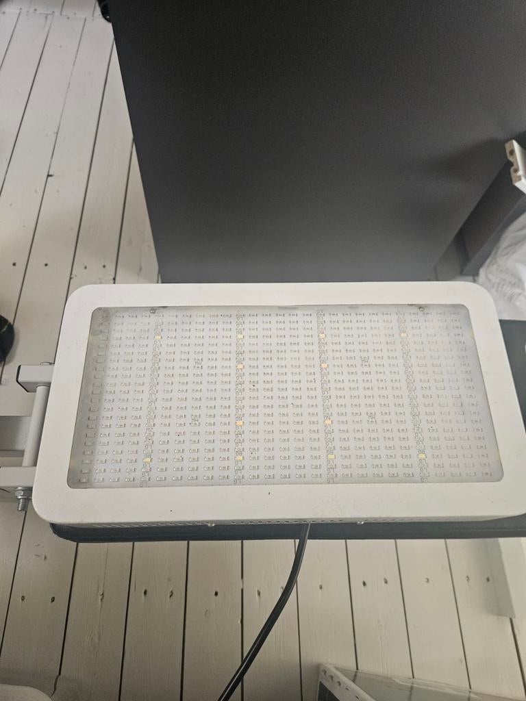 Aangeboden LED Kweeklamp - Full Spectrum Groeilamp, Tuin en Terras, Kweekspullen, Nieuw, Kweeklamp, Ophalen