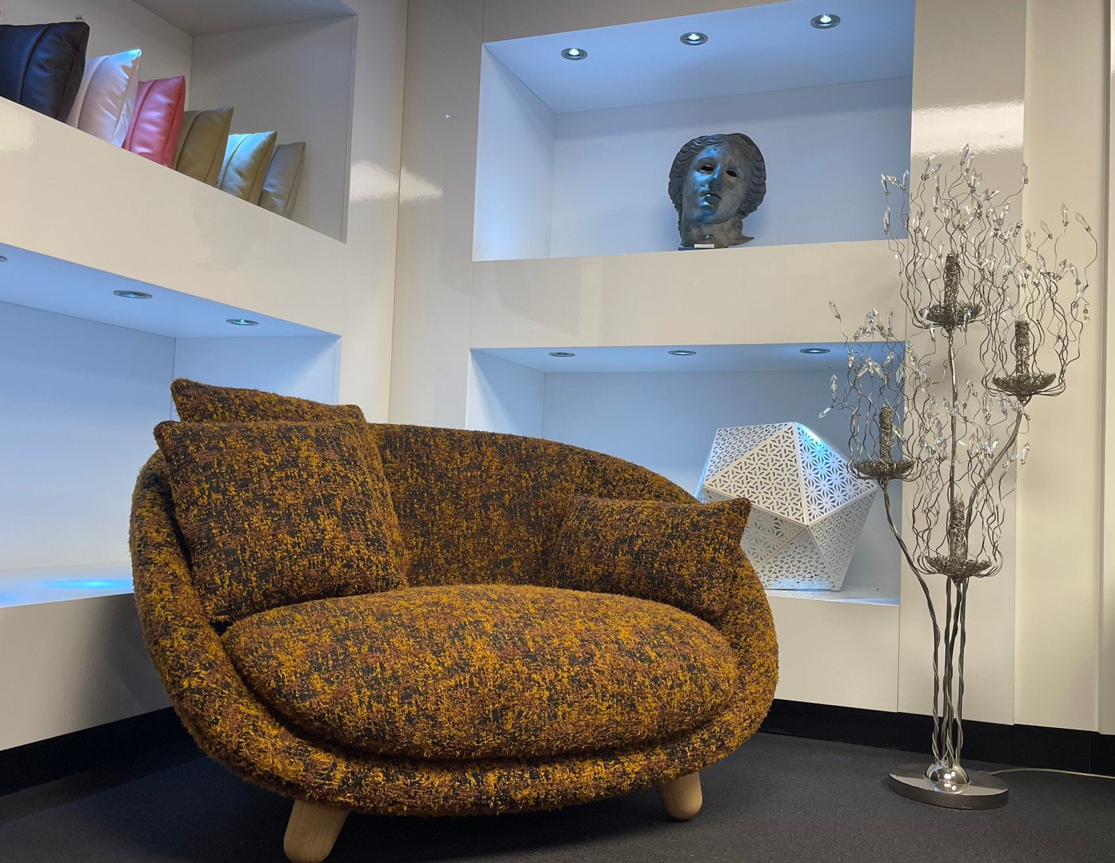 Moooi love sofa fabric Extinct animals NIEUW €6360,-