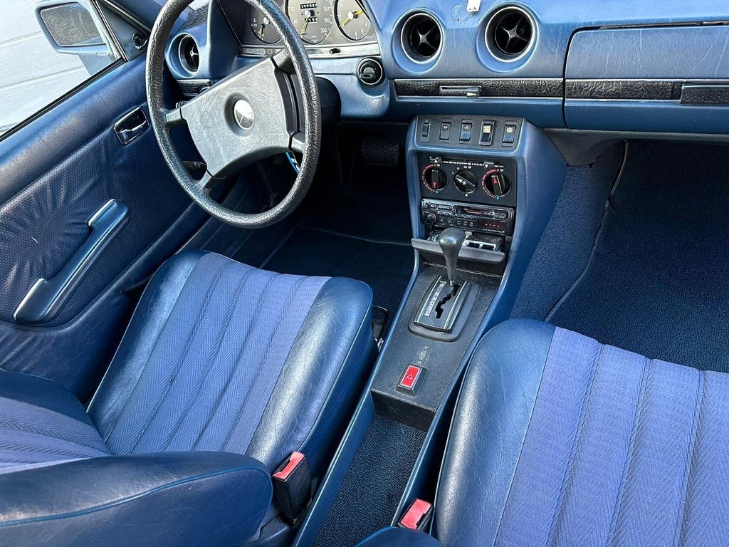 Mercedes-Benz 200-Serie 2.5 250 AUT 1984 Grijs, foto 5