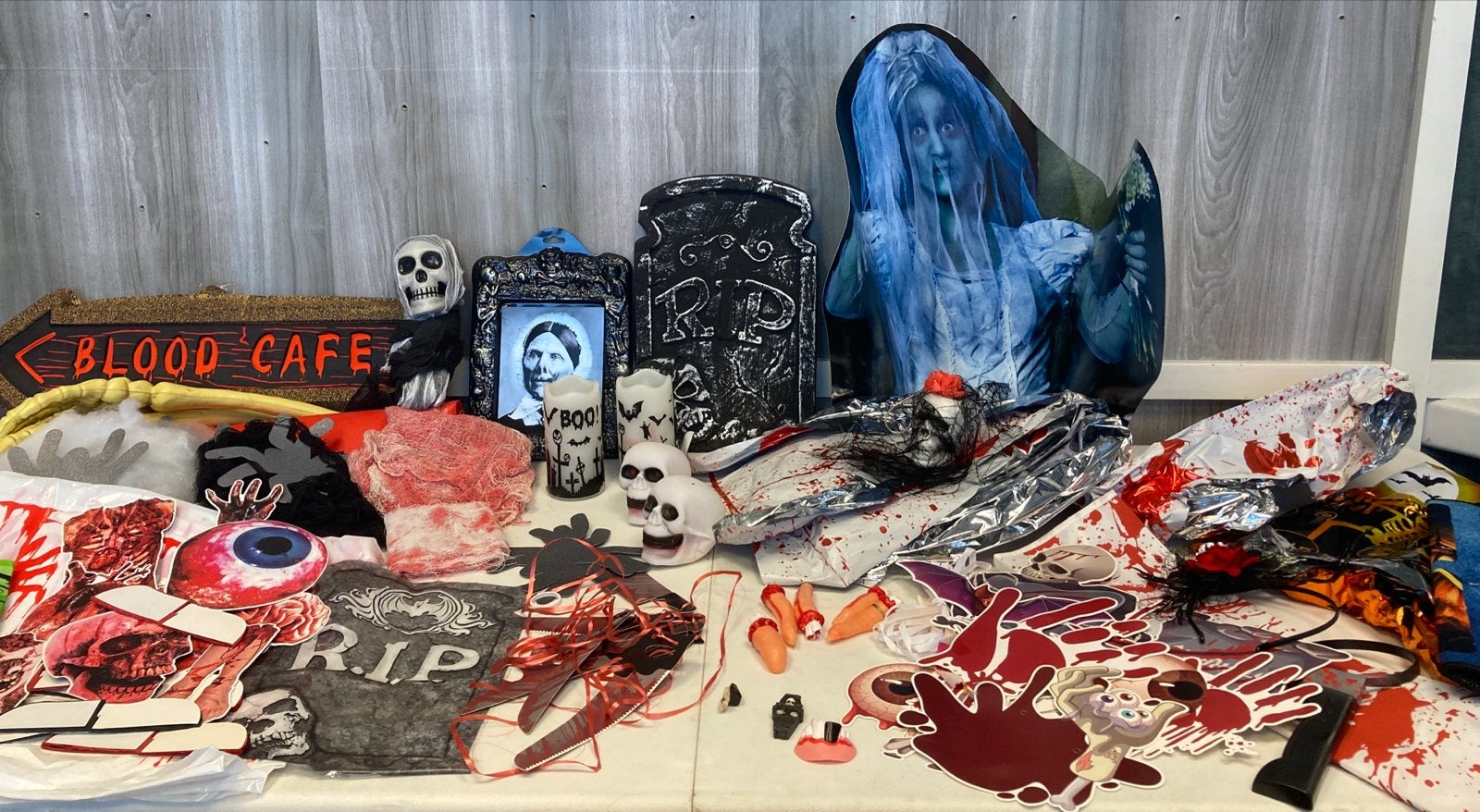 Grote Halloween Decoratie Set - Spookachtig Feestpakket, Ophalen of Verzenden, Zo goed als nieuw, Versiering, Halloween of Griezel