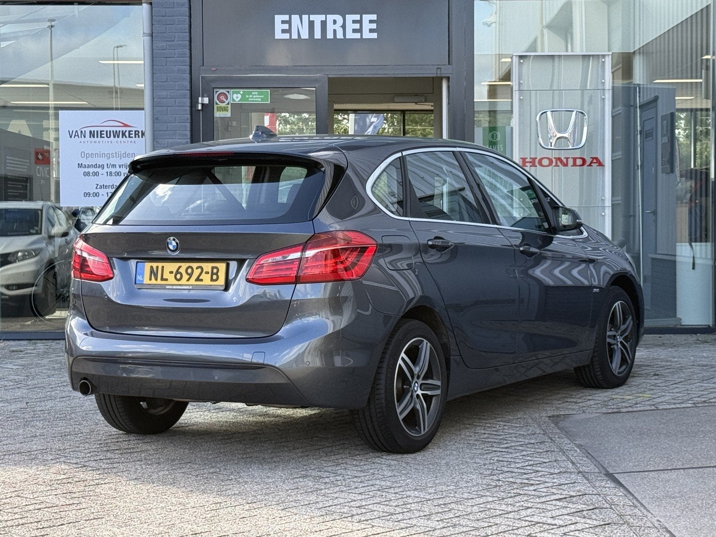 BMW 2-Serie Active Tourer (f45) 218i Automaat Centennial Exe, Auto's, Gebruikt, Traction-control, Origineel Nederlands, Bedrijf
