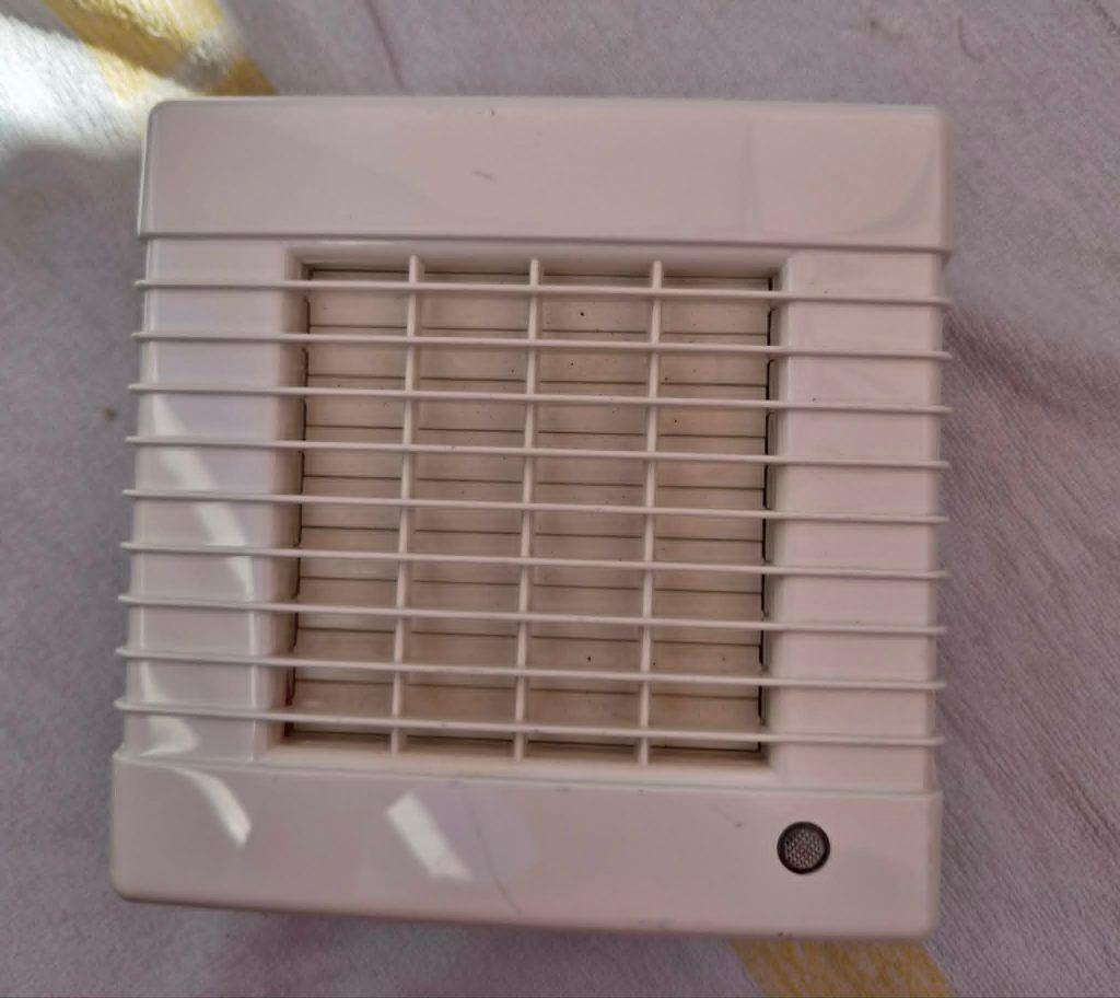 Badkamer-/ toiletventilator M100 wit, Ophalen of Verzenden, Zo goed als nieuw, Afzuiger