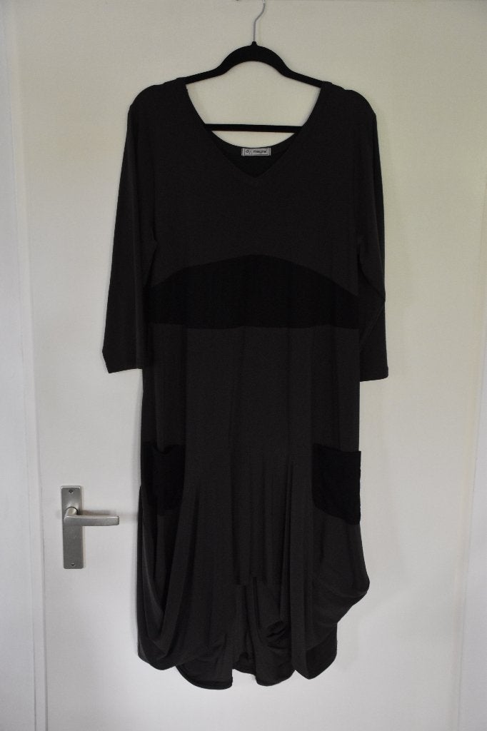 mooie nieuwe groene jurk maat 48/50 Magna, Kleding | Dames, Jurk, Nieuw, Ophalen of Verzenden, Magna