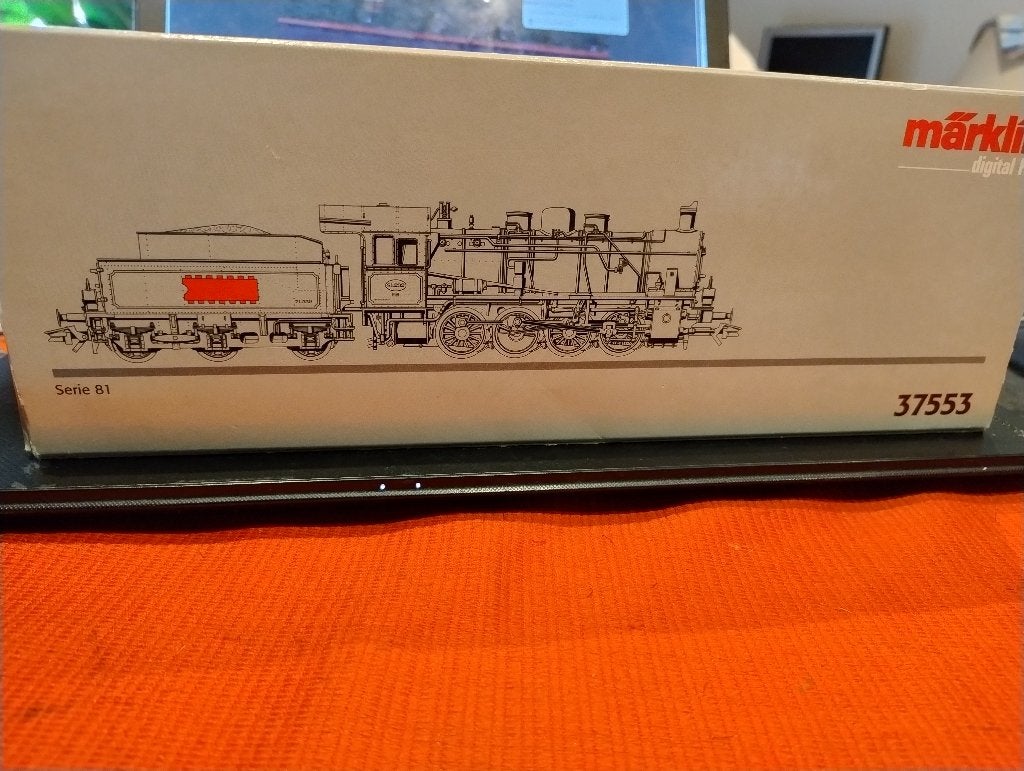 Märklin 37553 Serie 81 digitaal HO in doos, Wisselstroom, Locomotief, Ophalen of Verzenden, Zo goed als nieuw