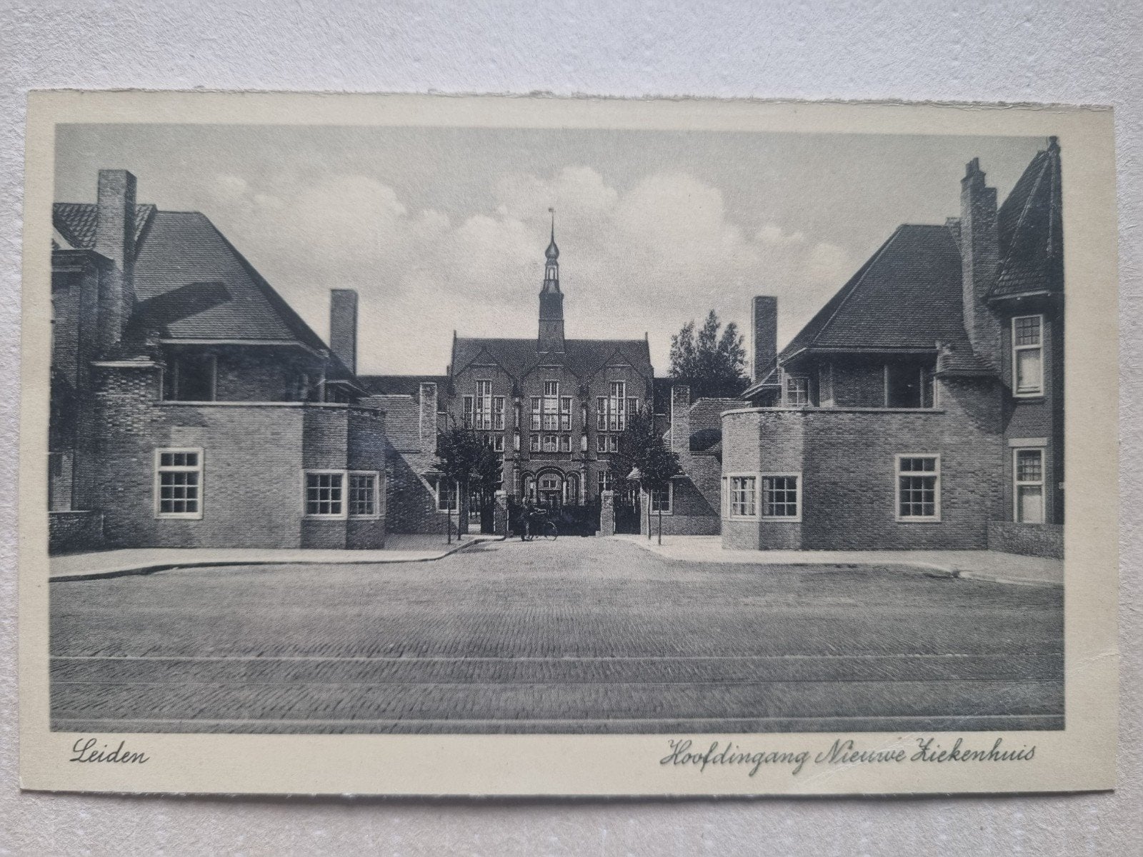 Leiden - Hoofdingang Nieuwe Ziekenhuis (A), Ophalen of Verzenden, Voor 1920, Ongelopen, Zuid-Holland