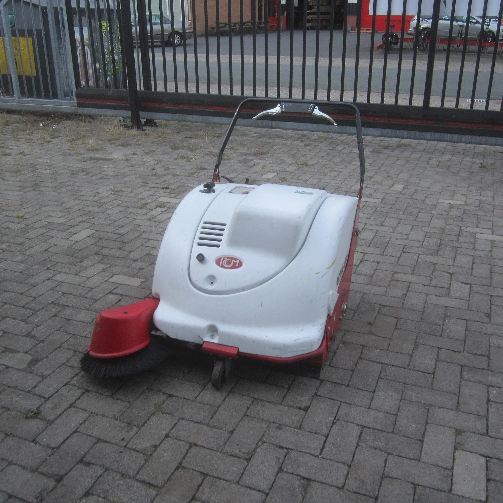 RCM Brava, veegmachine elek., veegbreedte 95 cm. (bj 2019)