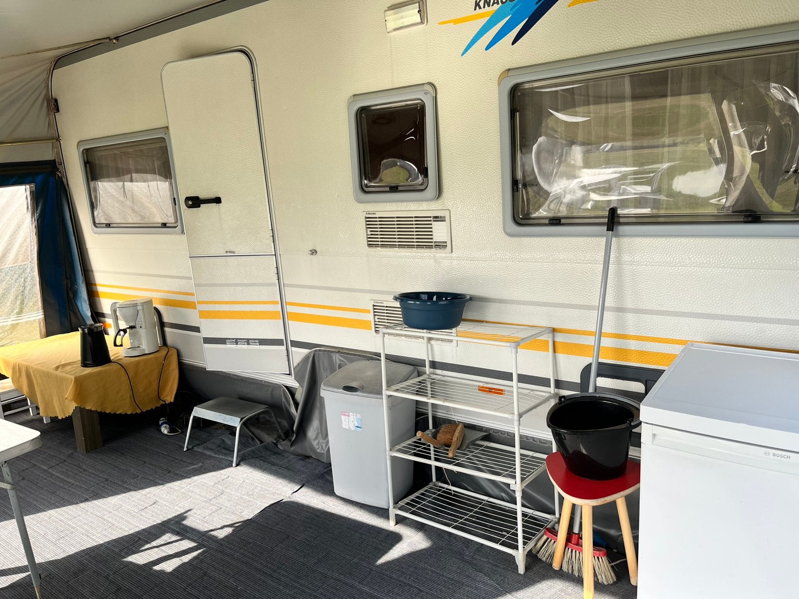 Knaus 6404, Rondzit, Koelkast, Particulier, 5 tot 6 meter