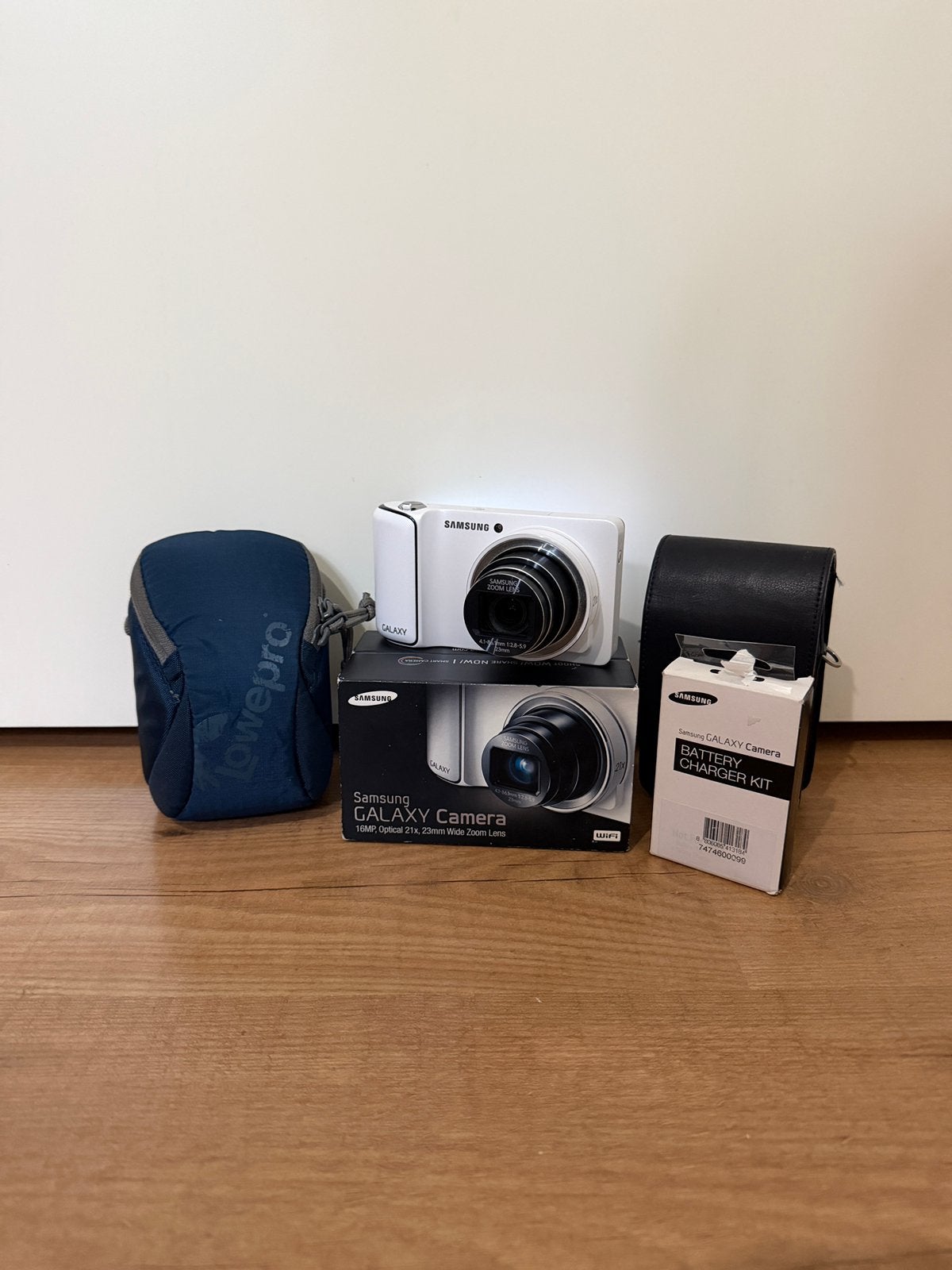 Samsung Galaxy Camera – compleet met accessoires, Ophalen, Zo goed als nieuw, Compactcamera, Samsung