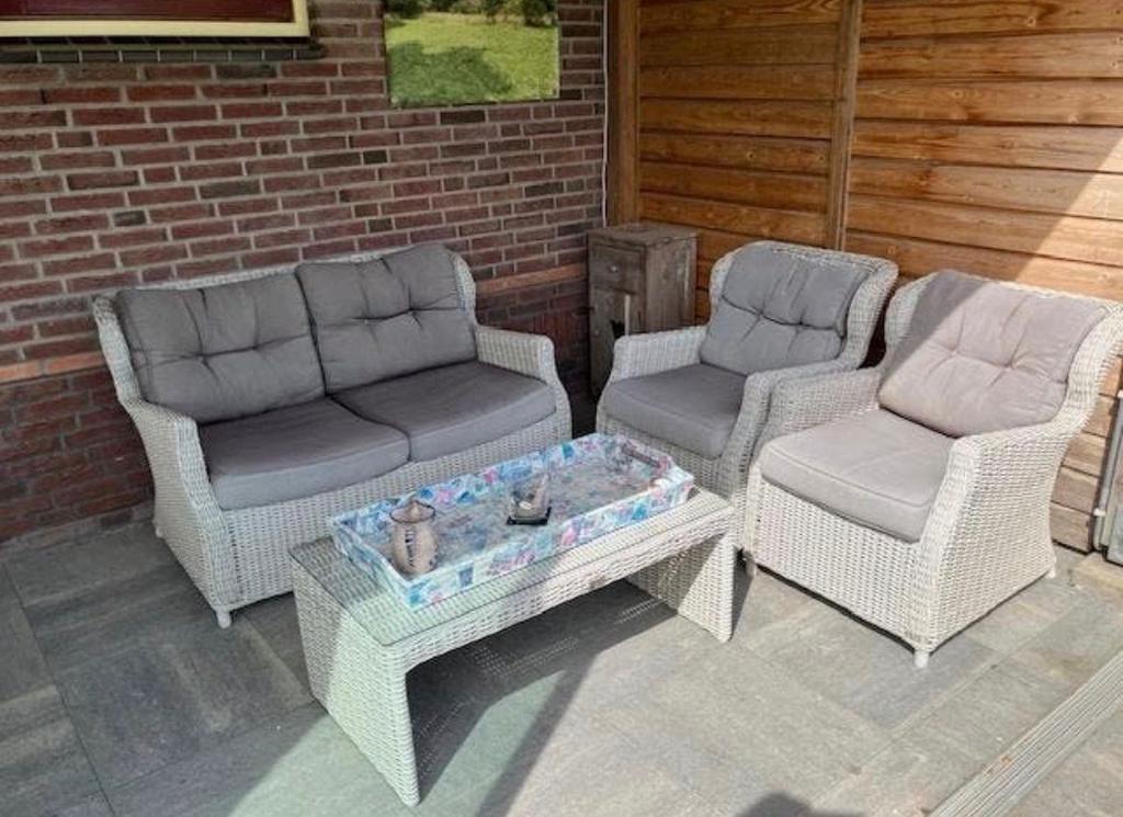 Leuk Tuinsetje / Loungeset GRATIS BEZORGING, Ophalen of Verzenden, Zo goed als nieuw, Wicker, 2 zitplaatsen