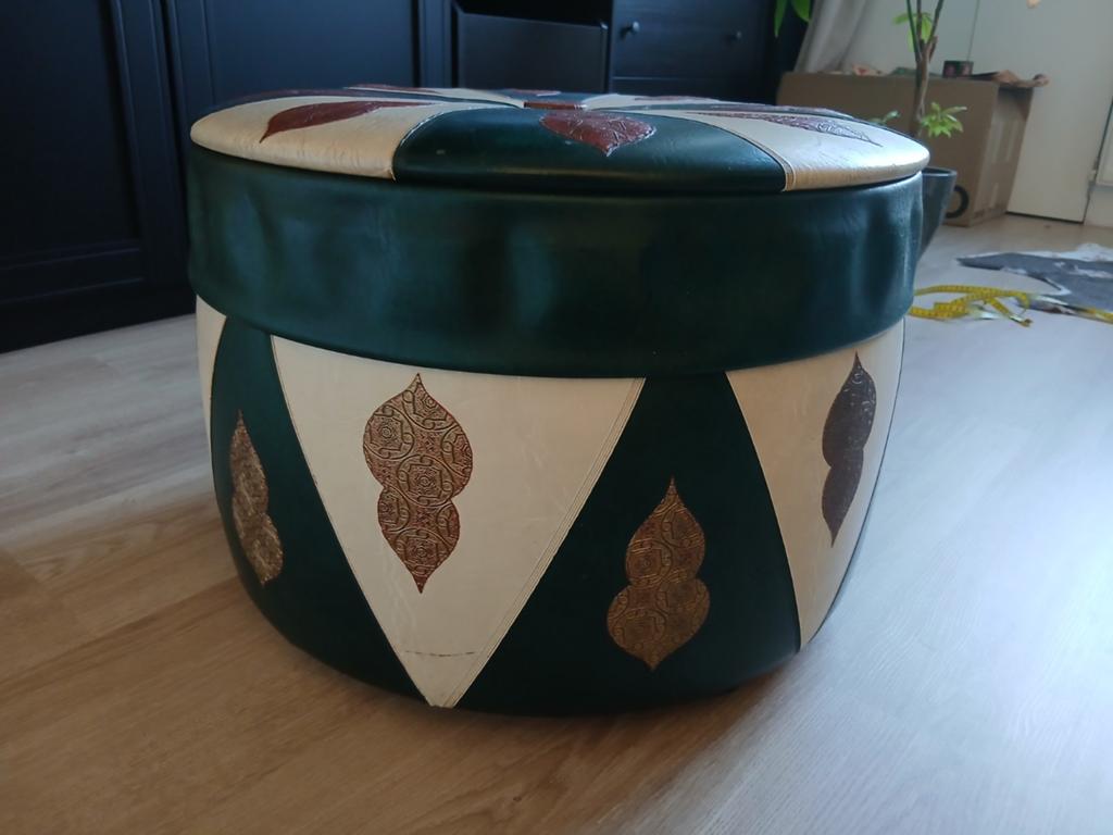 Vintage skai lederen poef, naaipoef, poef met opbergruimte, Ophalen, Minder dan 50 cm, Rond, Minder dan 50 cm