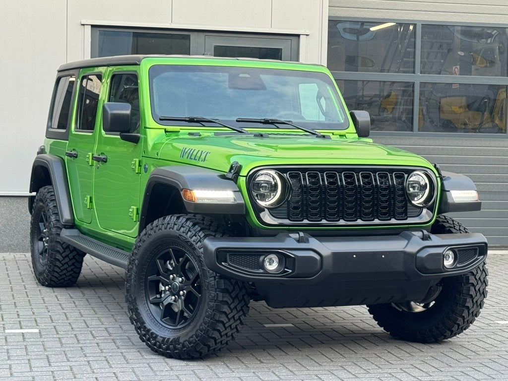 Jeep Wrangler Willys 4x4 hybride, 4xe 380. Groot Multimedia, Automaat, 4 cilinders, Vierwielaandrijving, Hybride Elektrisch/Benzine