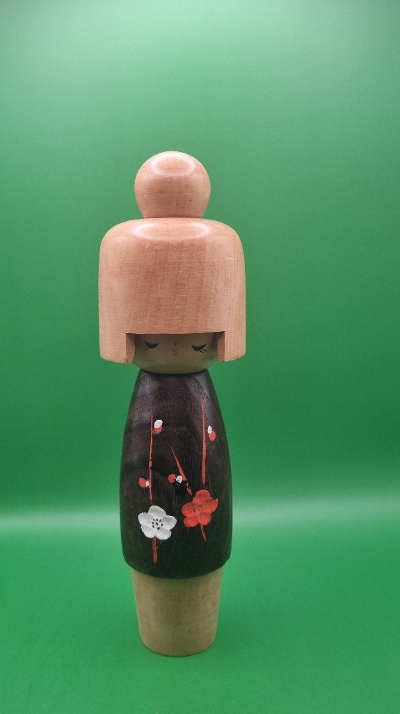 Mooie Koigokoro kokeshi van Usaburo, Hout, 22 cm, Ophalen of Verzenden, Gesigneerd