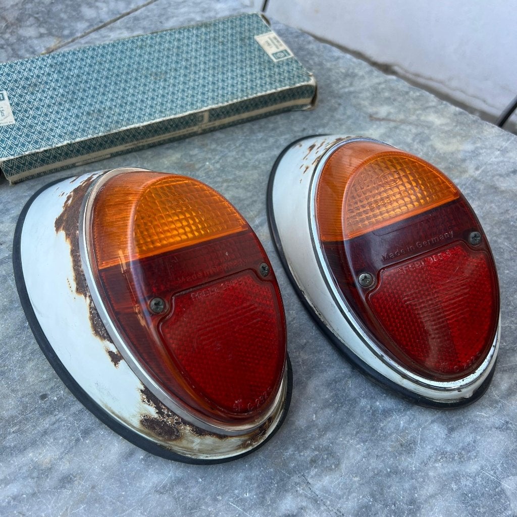 VW Kever achterlichtenset (Hella, 'Zweeds' model) 1961-1967, Ophalen of Verzenden, Gebruikt