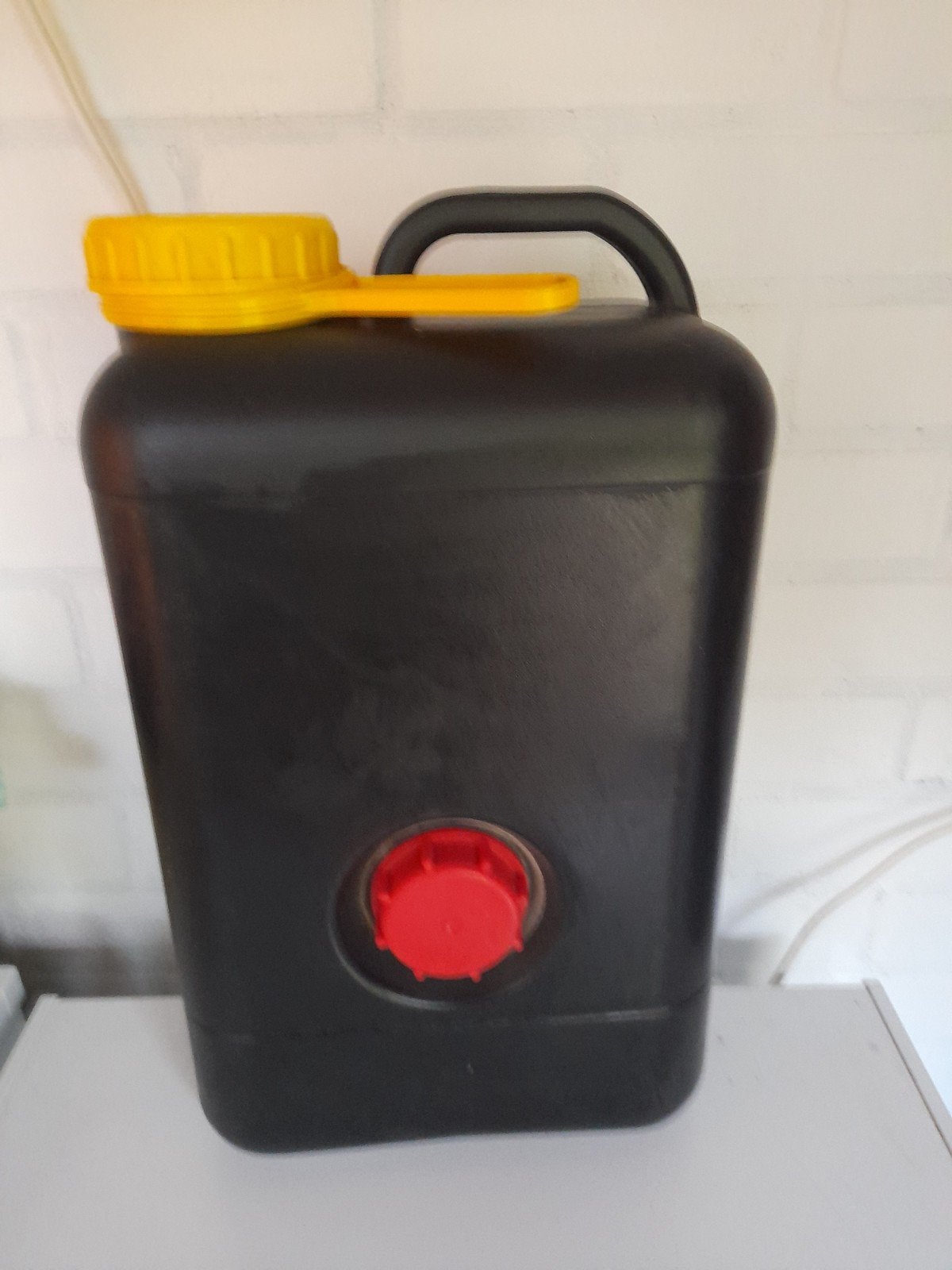 afval watertank, Ophalen of Verzenden, Zo goed als nieuw