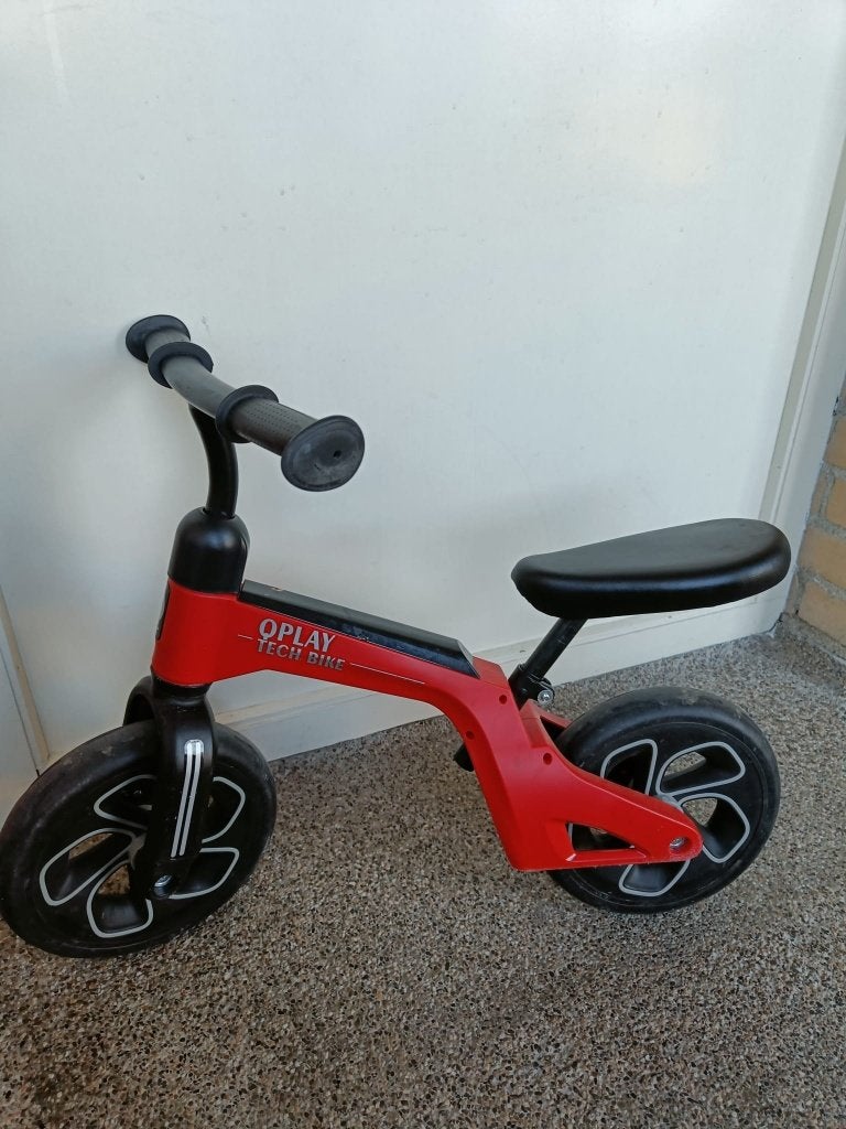 te koop: Stoere QPlay loopfiets, Ophalen, Gebruikt, Loopfiets