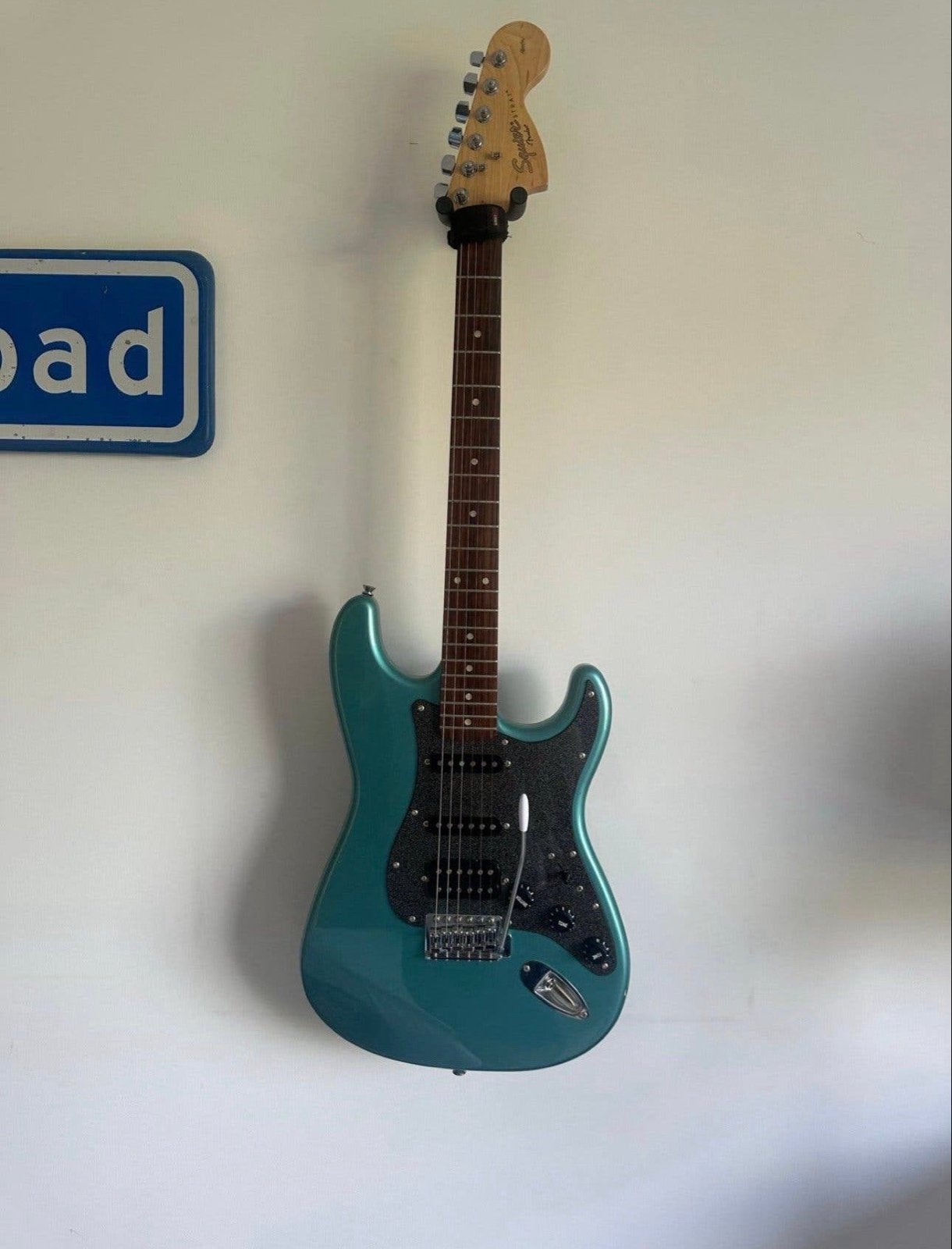 Squier Stratocaster HSS Elektrische Gitaar + Draagtas, Ophalen, Zo goed als nieuw, Solid body, Fender