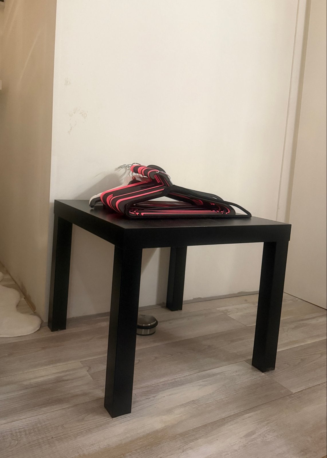 IKEA bijzettafel - Zwart, vierkant en compact, Minder dan 55 cm, Gebruikt, Vierkant, Hout