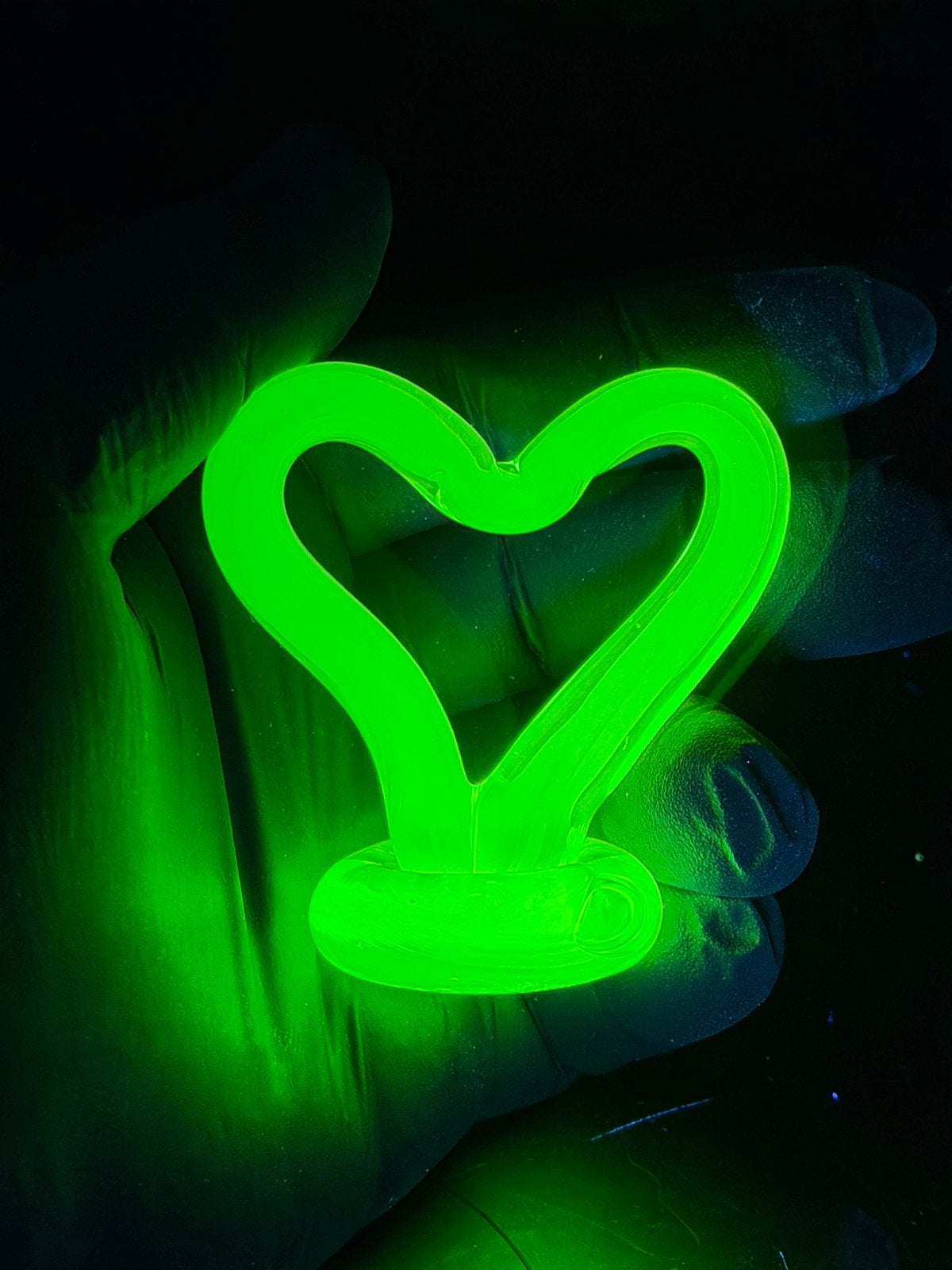 Uranium glass hart, Ophalen of Verzenden