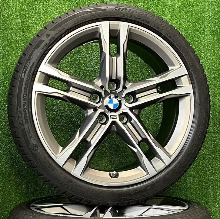 Originele 18 inch BMW 556M velgen winterbanden 1-serie f40, Auto-onderdelen, Banden en Velgen, 18 inch, Gebruikt, ., Banden en Velgen