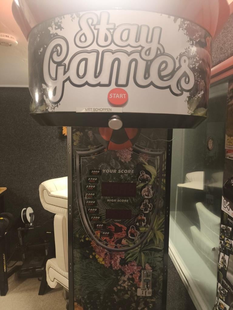 BOKSMACHINE/ PUNCHMACHINE, Ophalen, Zo goed als nieuw, Overige