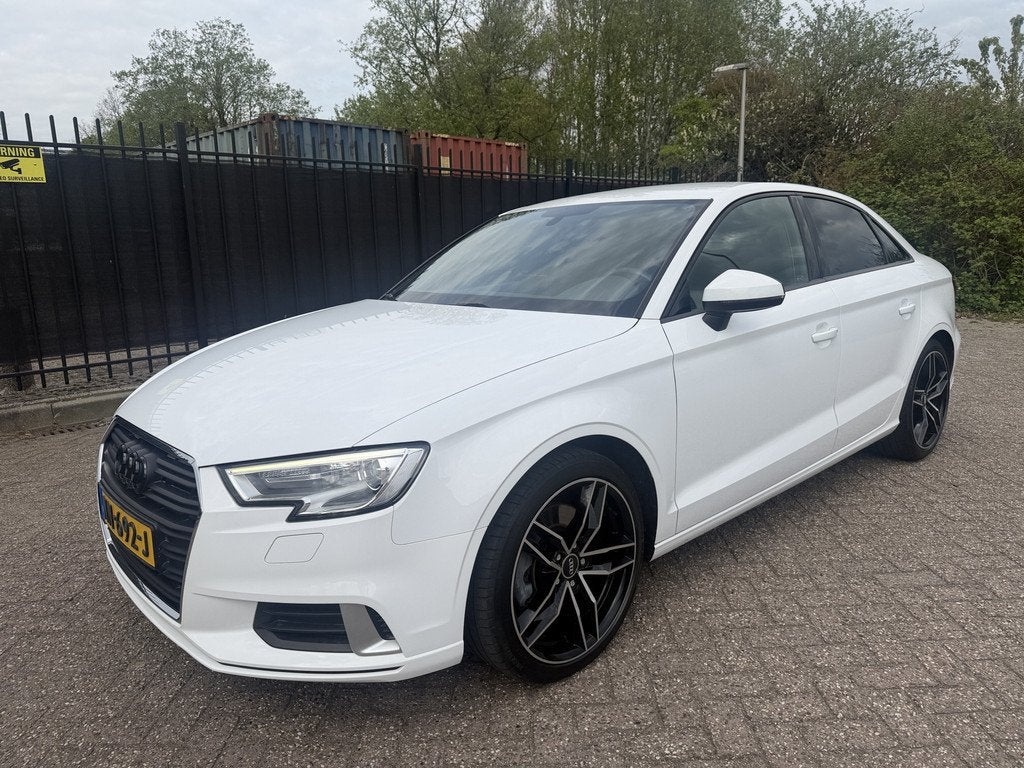 Audi A3 Limousine 2.0 TFSI 190 PK Quattro Sport Pro Line, Auto's, Automaat, Gebruikt, 1984 cc, Wit