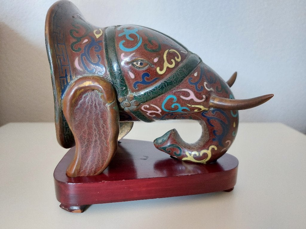 CHINEES CLOISONNE BRONZEN OLIFANTEN OP HOUTEN HOUDERS, Ophalen of Verzenden
