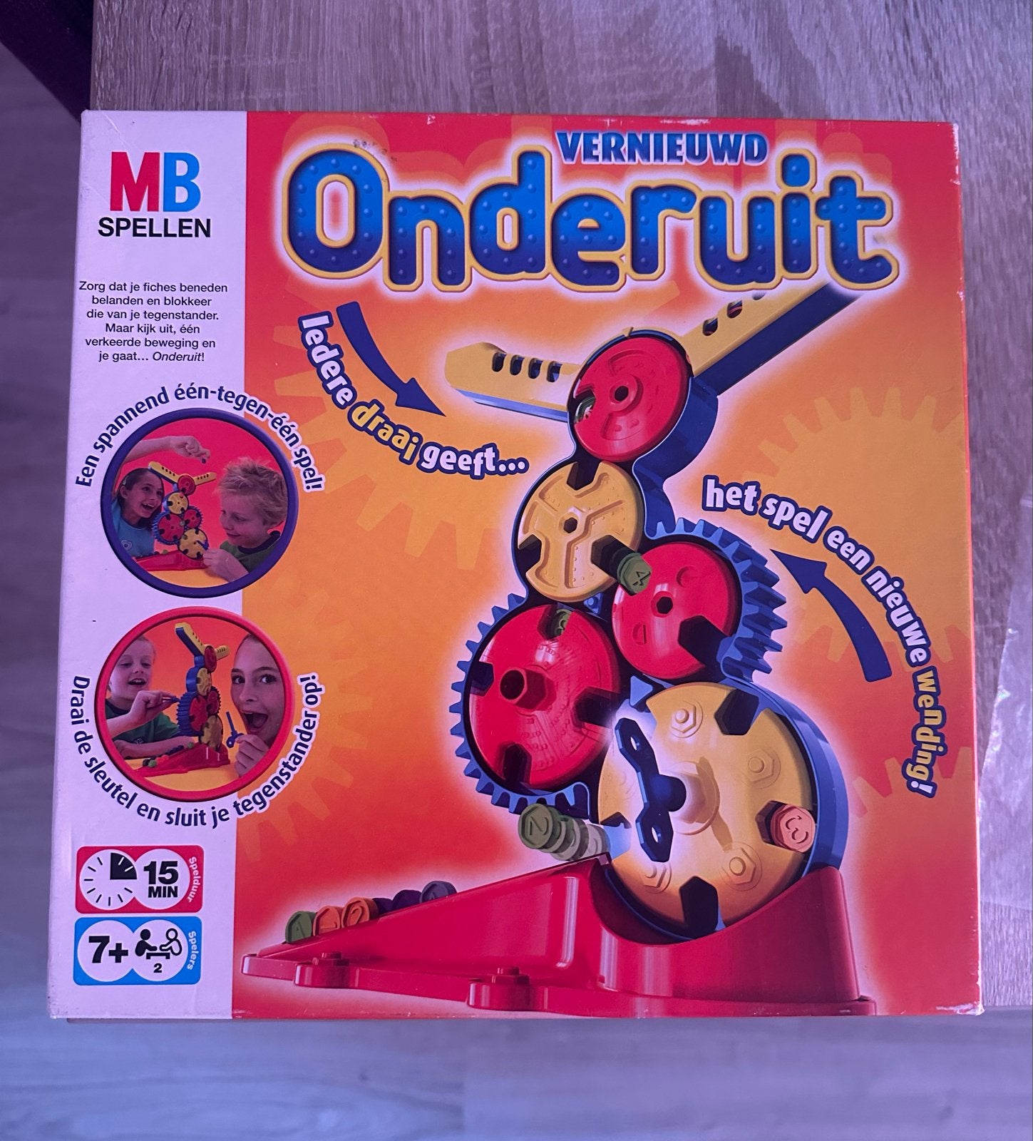 MB Spellen Onderuit - Vernieuwd Gezelschapsspel, Een of twee spelers, Ophalen of Verzenden, Zo goed als nieuw