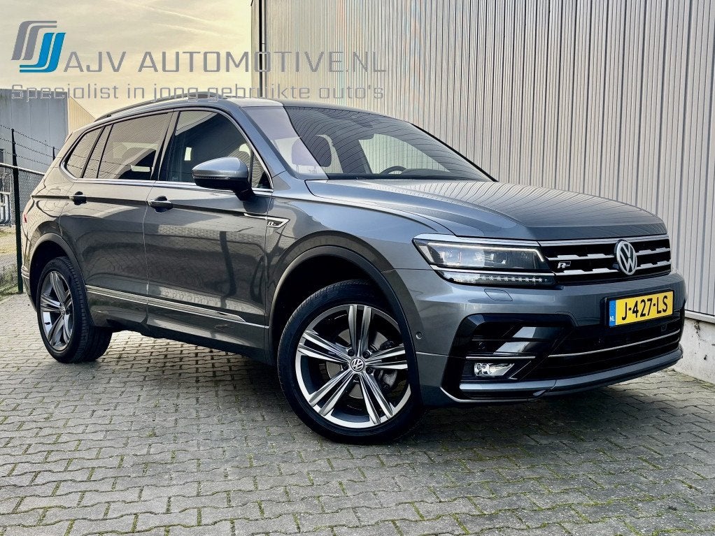 Volkswagen Tiguan Allspace 1.5 TSI AUT R-LINE 7PERS. PANODAK, Auto's, Dealer onderhouden, Euro 6, 4 cilinders, 7 stoelen