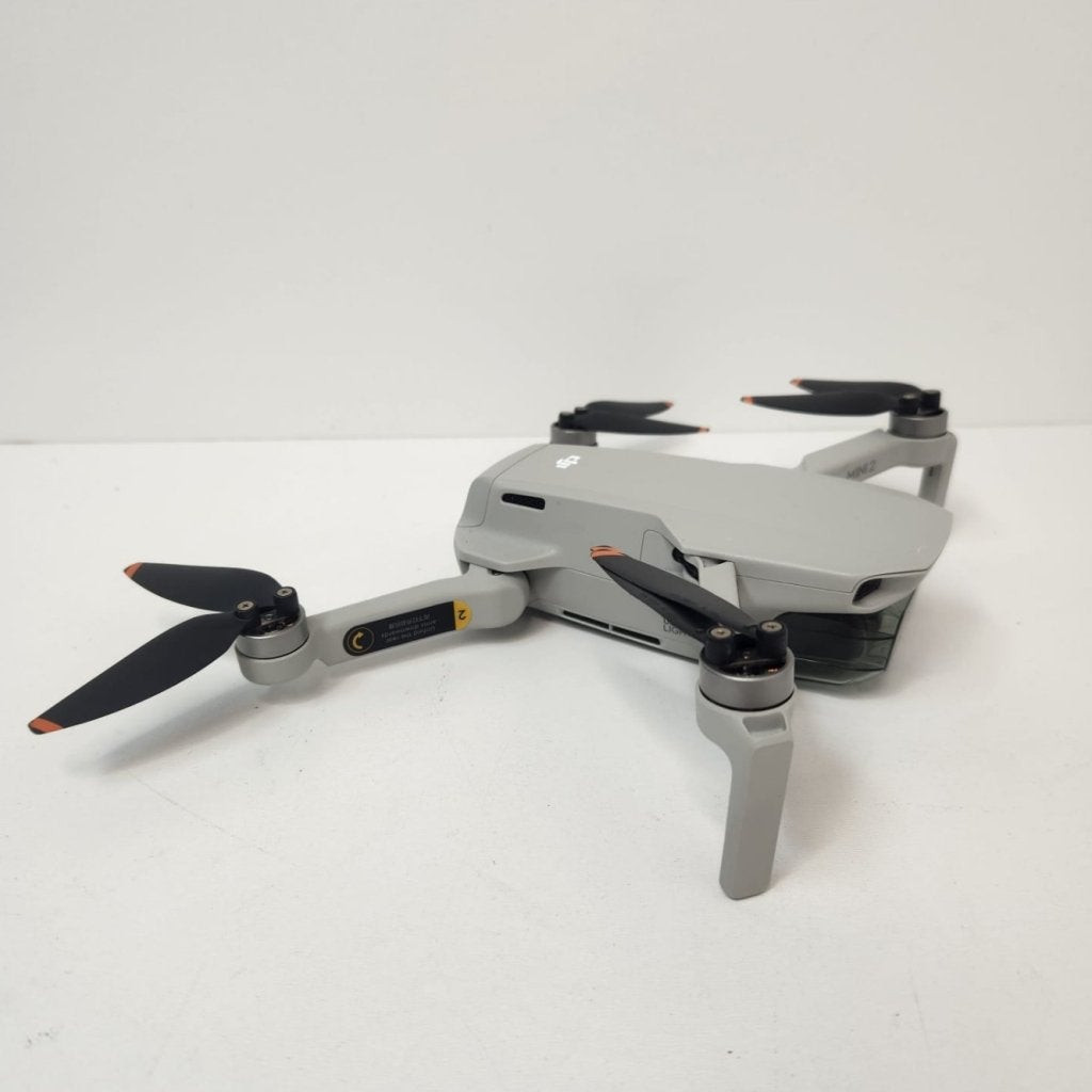 DJI Mini 2 Fly More Combo | zeer nette staat, DJI, Zo goed als nieuw, Inform@dji.com, DJI Sky City
No. 55 Xianyuan Road
Nanshan District, Shenzhen
China