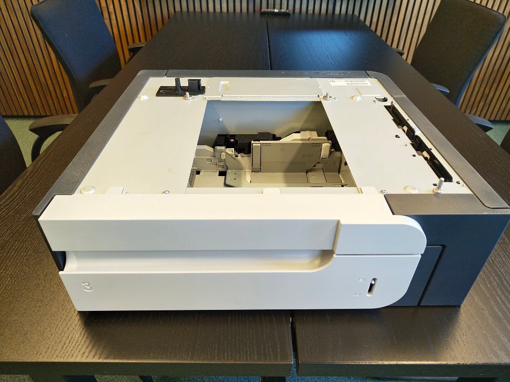 HP CF084A optionele papierlade voor 500 vel, Ophalen, Zo goed als nieuw, Overige typen, HP
