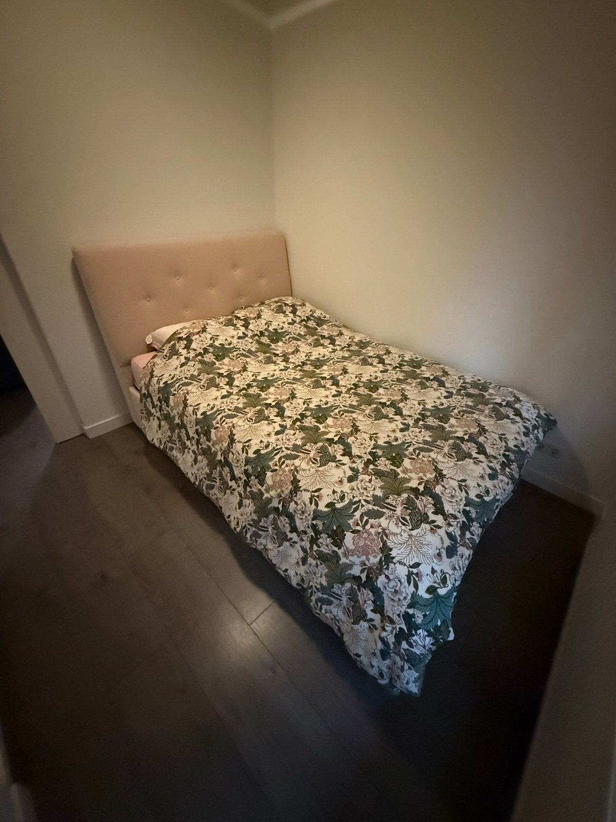 Bed met opbergruimte, Huis en Inrichting, Slaapkamer | Bedden, Ophalen, Gebruikt, Tweepersoons, 140 cm