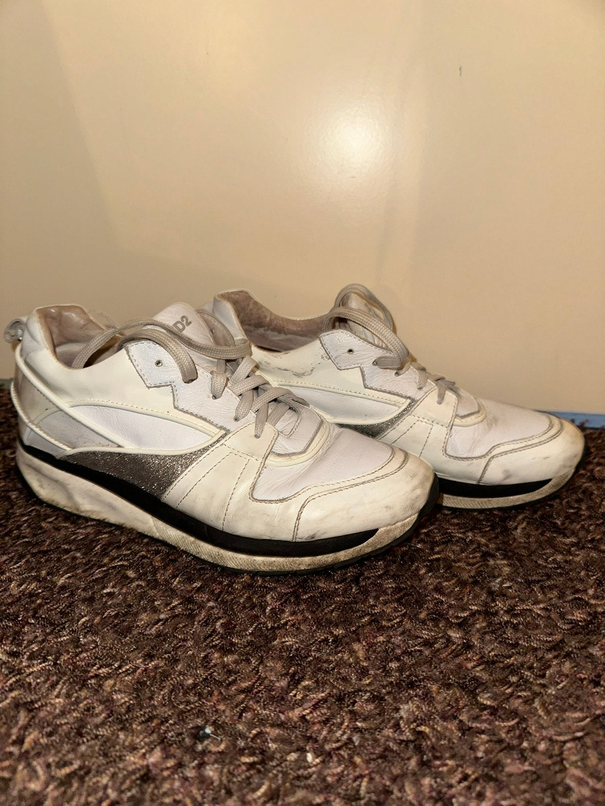 Dames orginele Dsquared2 sneakers, Kleding | Dames, Schoenen, Ophalen of Verzenden, Zo goed als nieuw, Sneakers of Gympen