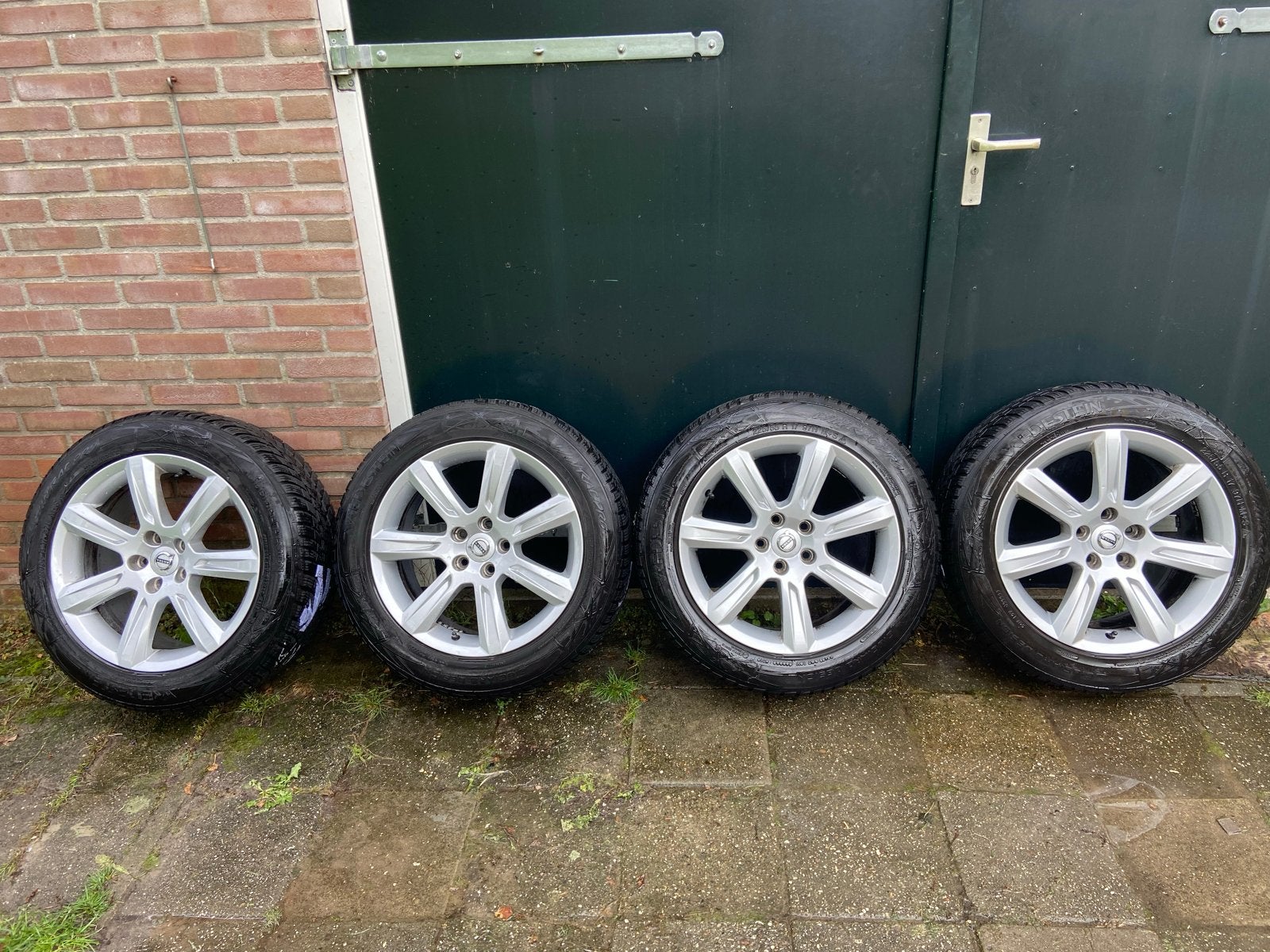Velgen met Vredestein winterbanden voor Volvo V90 (225/55R17, Ophalen, Gebruikt, Banden en Velgen, 17 inch