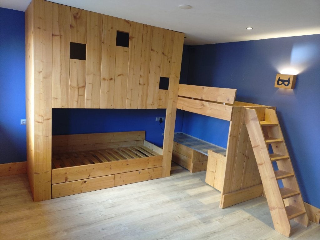 Steigerhouten Huisjes-, Speel-, Logeer-, Gamebed met bureau, Ophalen, Eenpersoons, Zo goed als nieuw, 200 cm