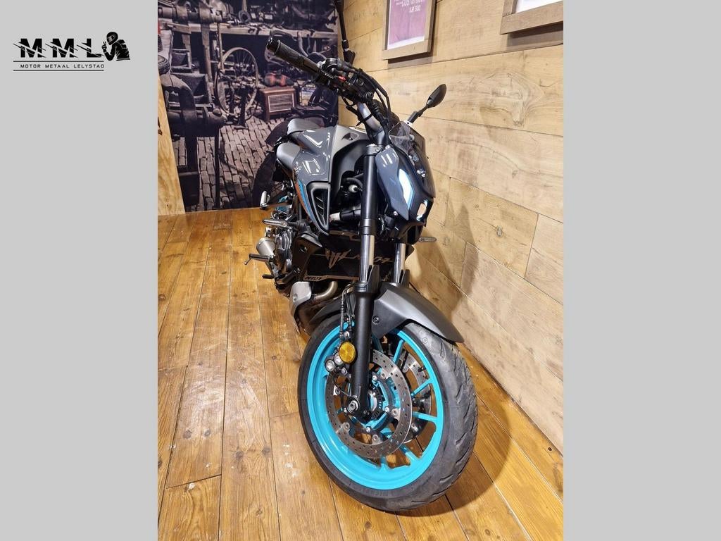 YAMAHA MTN690-U (bj 2022), 2 cilinders, Motorrijbewijs A, Bedrijf, Onbekend