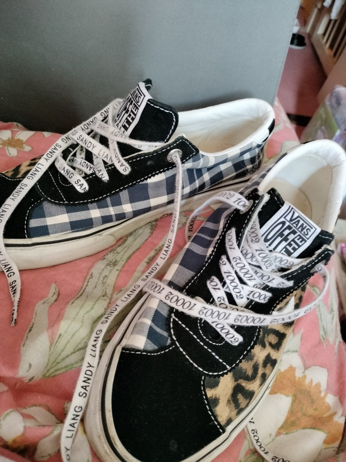 Vans Sandy Liang exclusieve sneakers, 2-zijdig bedrukt !!, Kleding | Dames, Zwart, Ophalen of Verzenden, Vans, Sneakers of Gympen