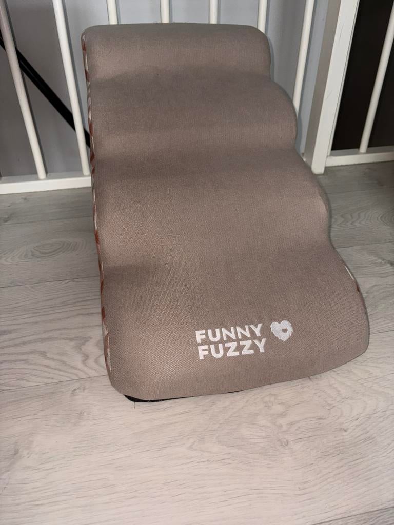 Hondentrap FunnyFuzzy, Dieren en Toebehoren, Honden-accessoires, Ophalen of Verzenden, Zo goed als nieuw