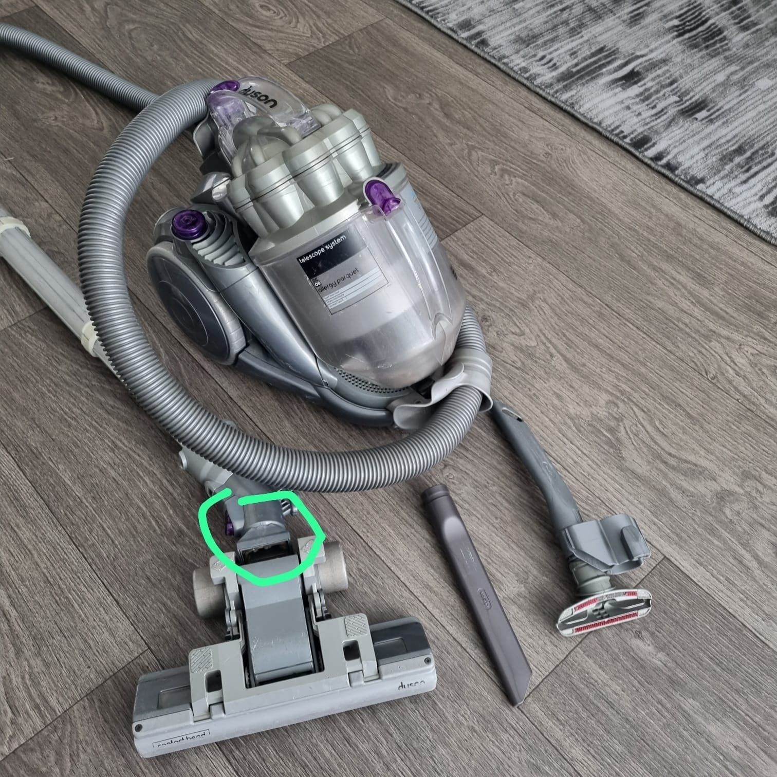 DYSON DC 08 Telescoop System Stofzuiger geen Stofzak nodig, Ophalen of Verzenden, Zo goed als nieuw, Geschikt voor harde vloeren