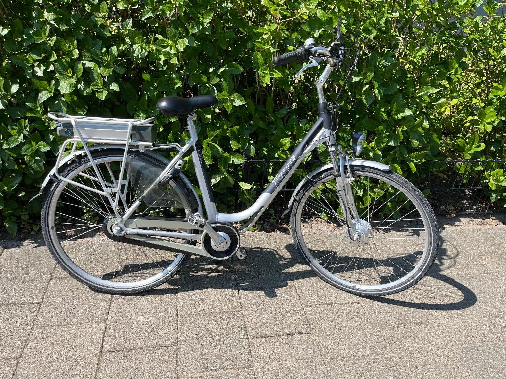 Cross elektrische fiets slechts 1700 km 45 km actieradius, Overige merken, Gebruikt, Ophalen of Verzenden, 51 tot 55 cm