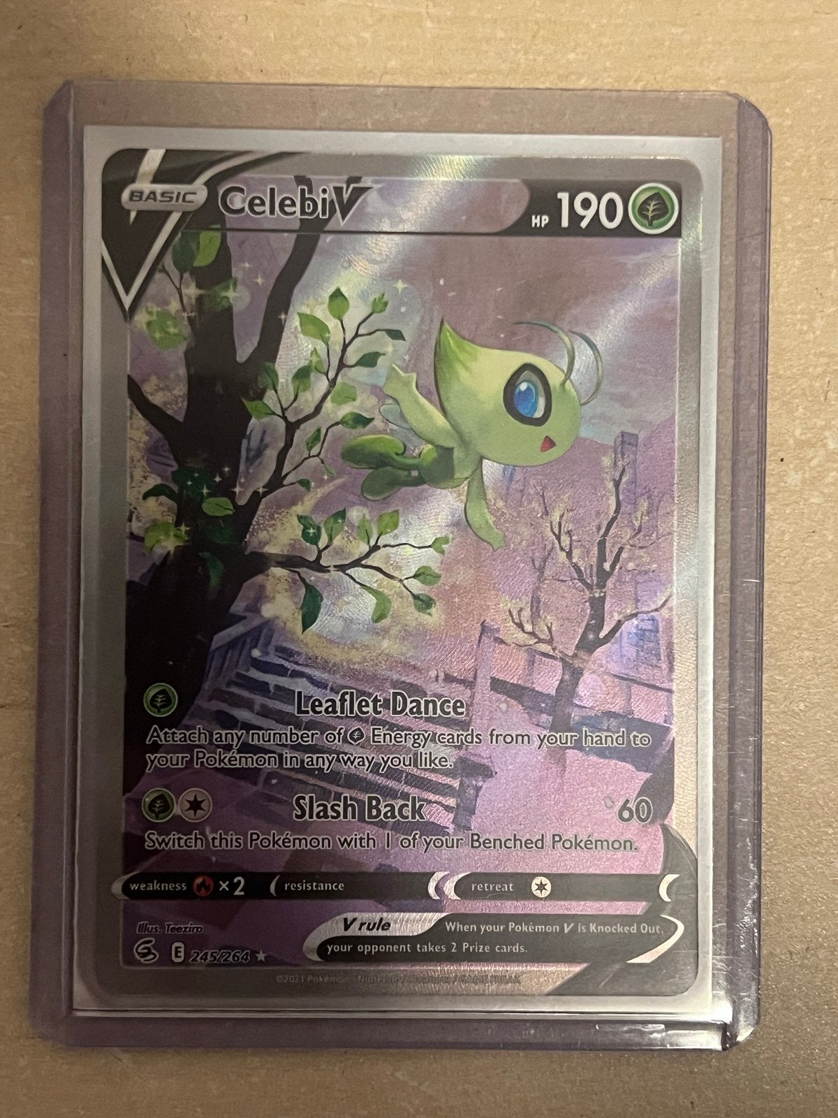 Celebi V #245/264 Pokemon Fusion Strike, Hobby en Vrije tijd, Ophalen of Verzenden, Zo goed als nieuw, Losse kaart, Foil