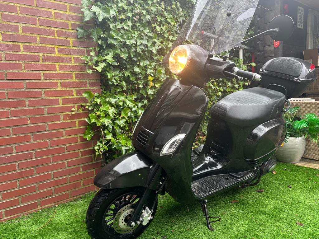 Elektrische scooter La souri, Ophalen of Verzenden, Zo goed als nieuw, Elektrisch