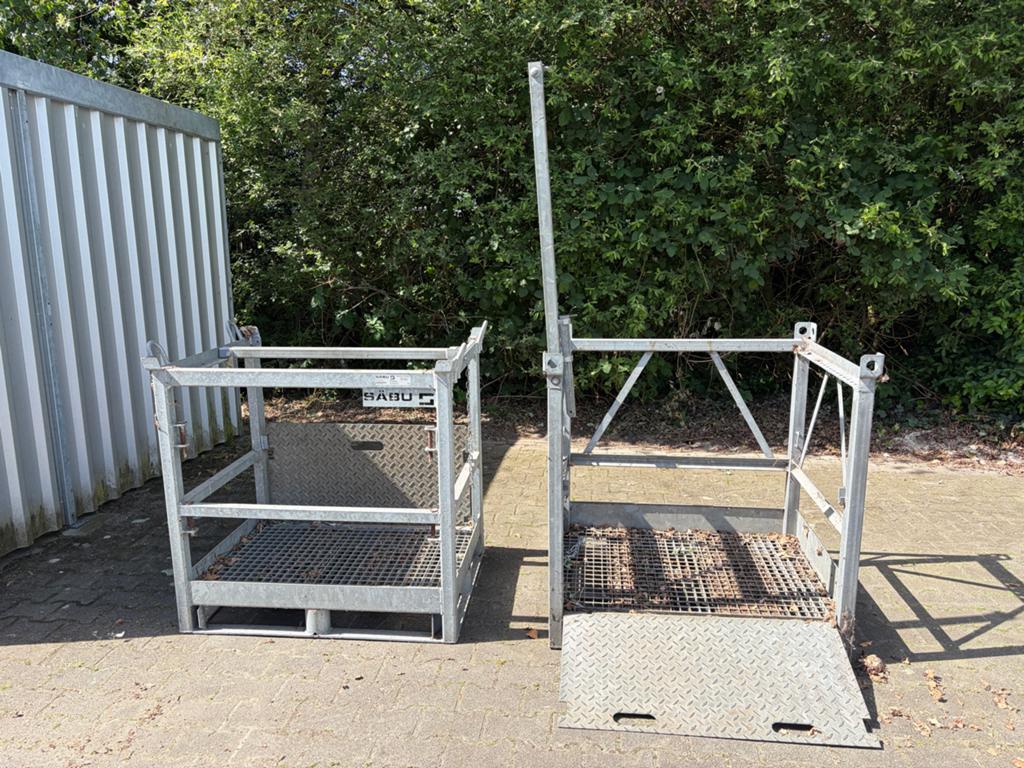 Gasflessenrek met oprijplaat en hijsogen - SABU, Ophalen of Verzenden, Zo goed als nieuw, 250 mm of meer, Overige typen