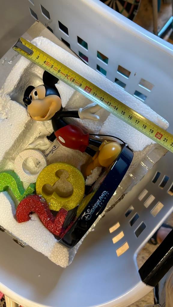 Mickey uit Disneyland Parijs, Ophalen of Verzenden, Mickey Mouse, Zo goed als nieuw, Beeldje of Figuurtje