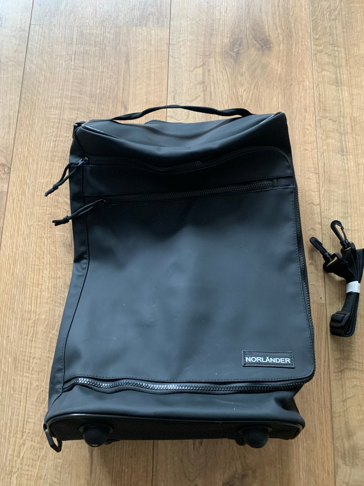 Waterdichte Handbagage Koffer met Wieltjes - Zwart, 40 tot 60 cm, 20 tot 30 cm, Zwart, Ophalen of Verzenden