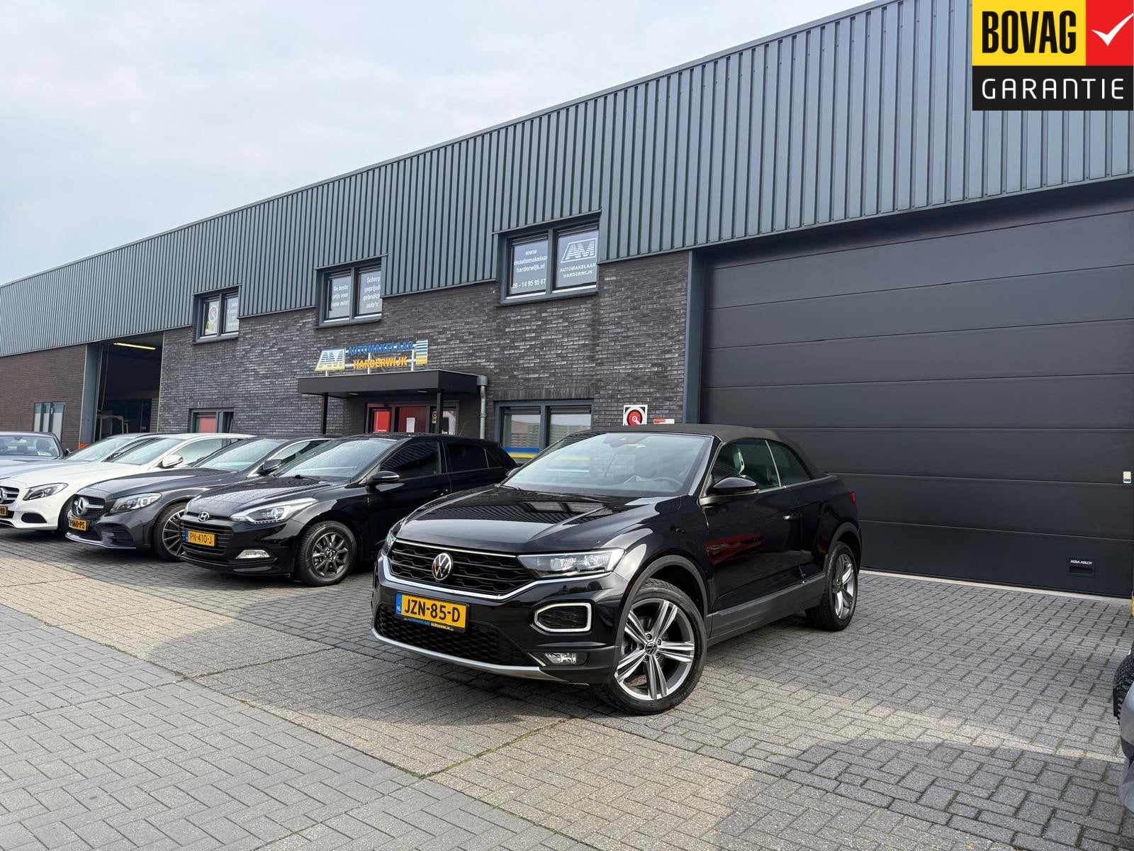 Volkswagen T-Roc Cabrio 1.5 TSI Style | 2E EIGENAAR | 3/6/12, Auto's, Stof, 4 cilinders, Zwart, Bedrijf