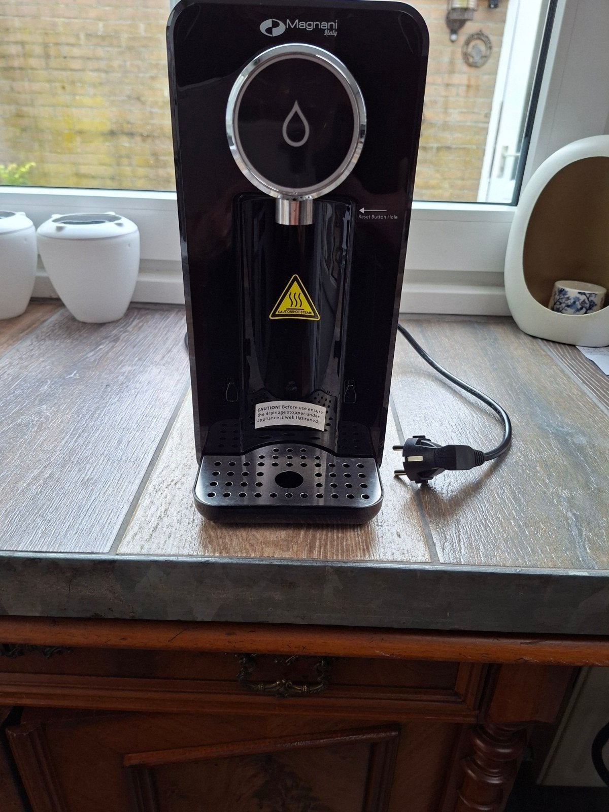 Magnani Italy Instant Hot Water Dispenser - Zwart, 2 liter of meer, Ophalen of Verzenden, Nieuw