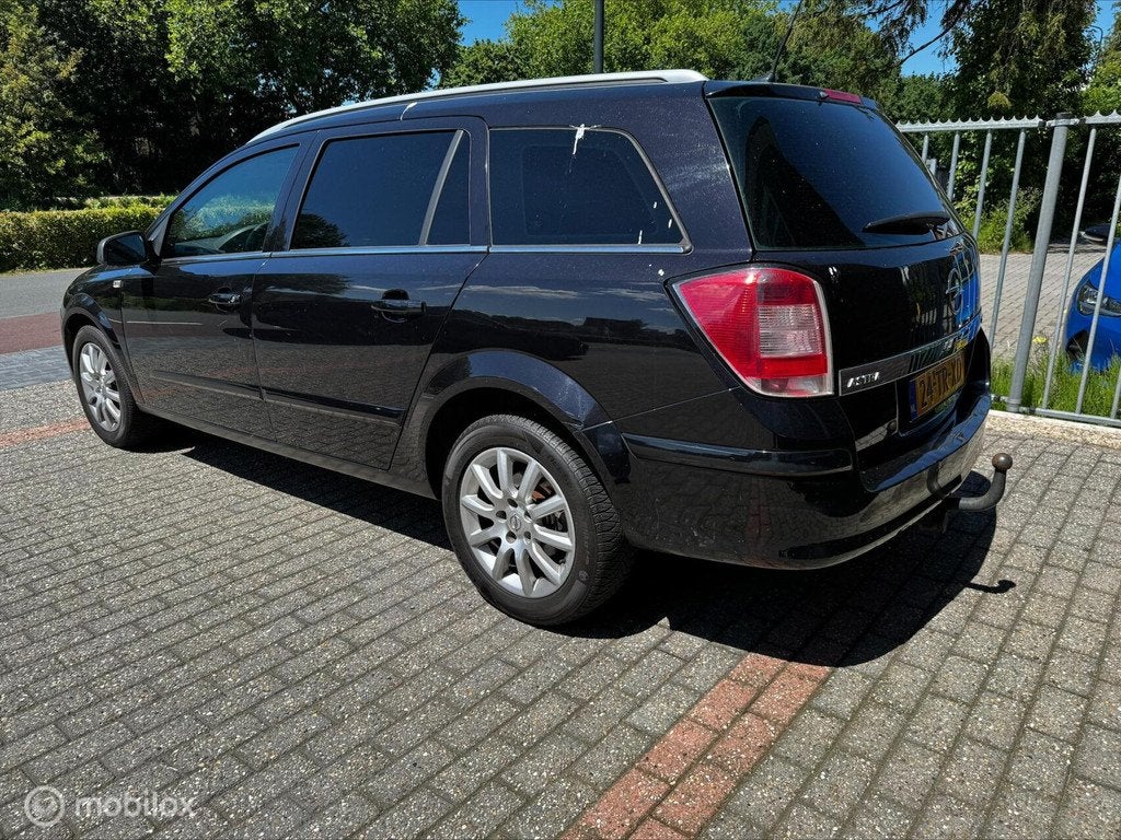 Opel Astra Wagon 1.6 TREKHAAK/ELEK.PAKKET, Auto's, 15 km/l, Gebruikt, 4 cilinders, Zwart