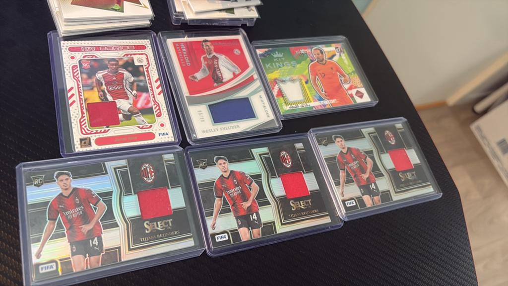Topps reliq patch cards ajax matchworn liverpool, Ophalen of Verzenden, Zo goed als nieuw, Ajax, Poster, Plaatje of Sticker