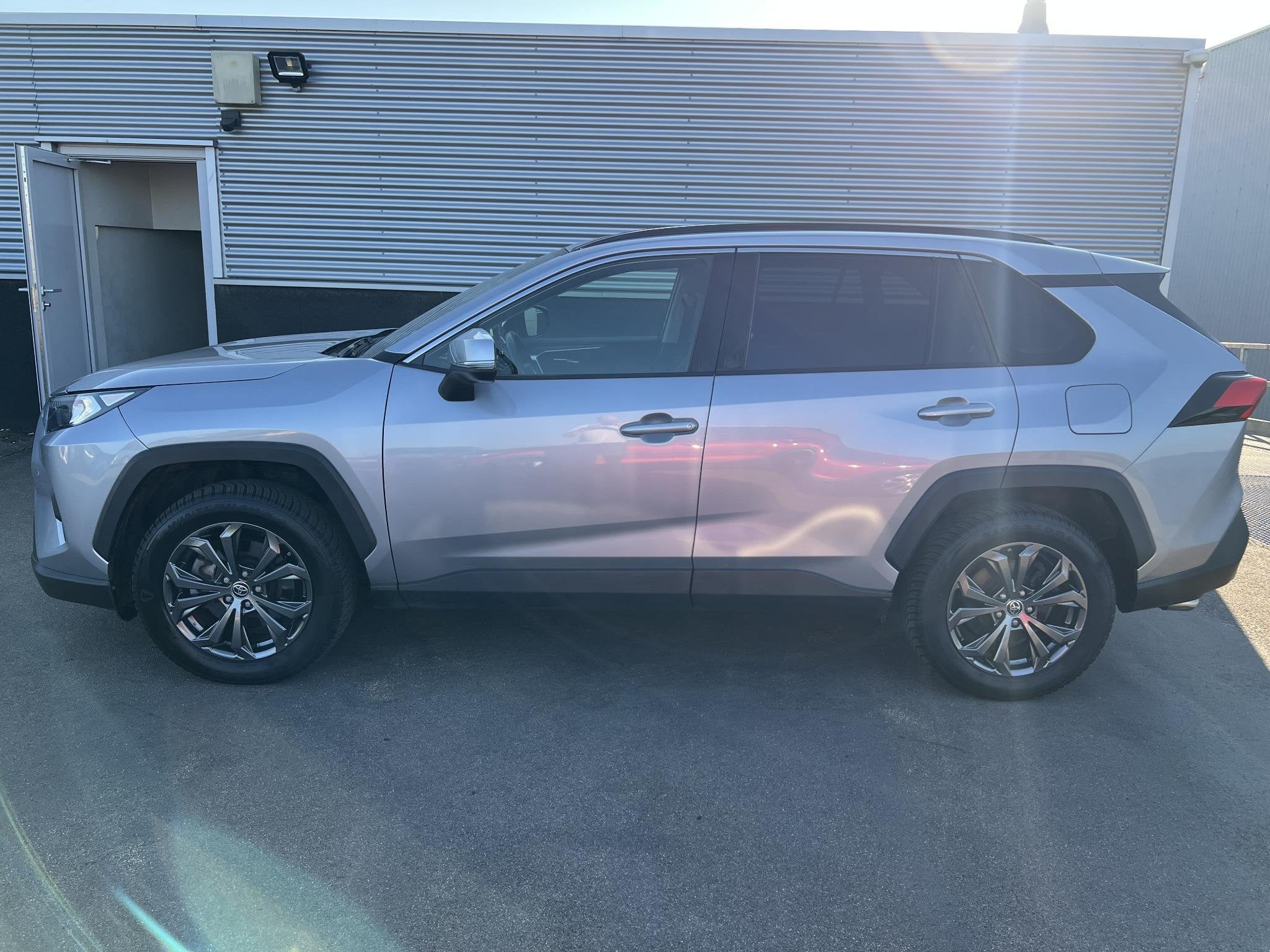 Toyota RAV4 2.5 Hybrid AWD Business Apple Carplay en/of Andr, Auto's, Toyota, Automaat, Stof, Euro 6, 4 cilinders