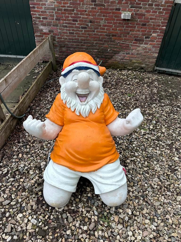Grote Oranje Nederland Tuinkabouter - Voetbalfan, Ophalen of Verzenden, Gebruikt, Overige materialen, Tuinkabouter